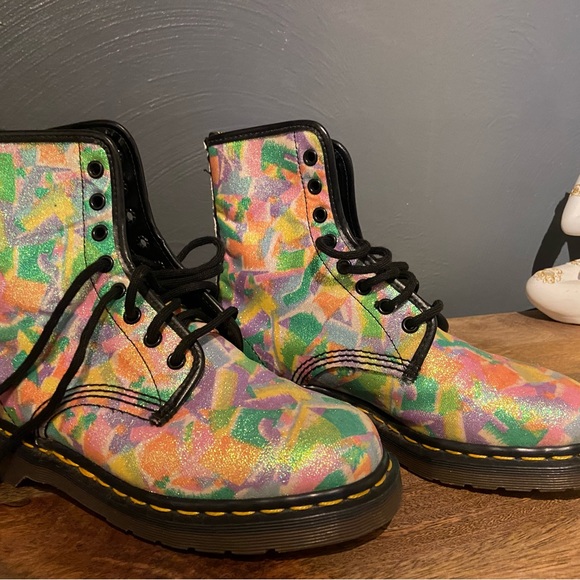 RARE — Vintage 1990s Dr Martin boots - Picture 3 of 5